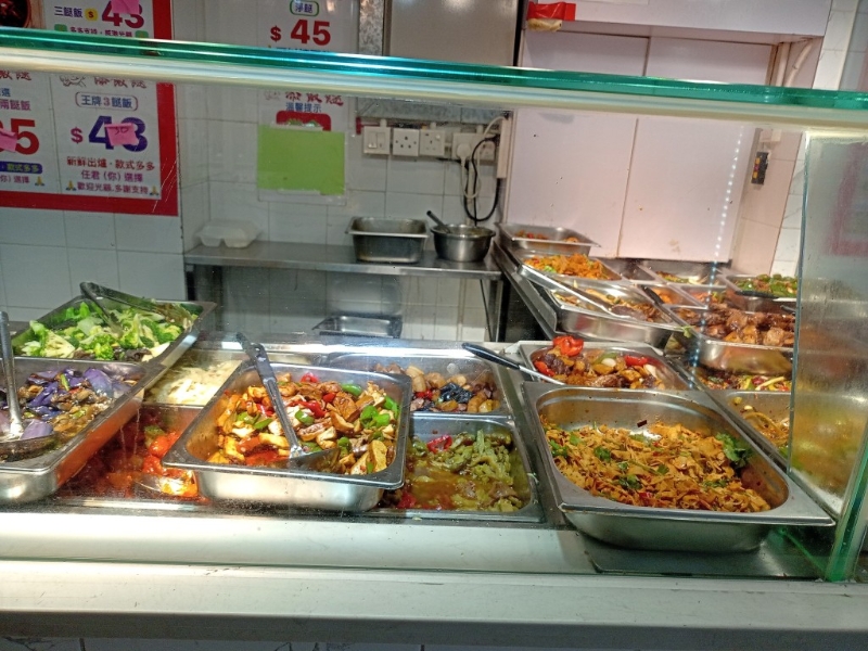 “添飯餸”為香港兩餸飯龍頭店之一