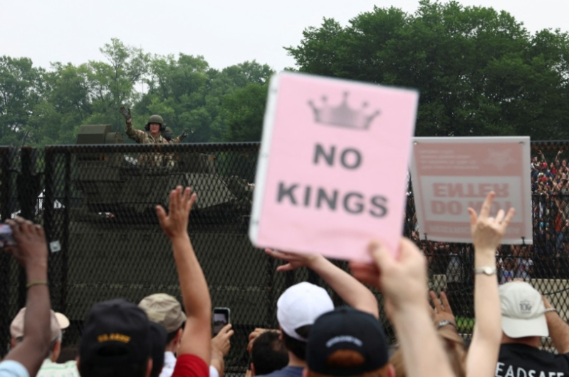 全美預(yù)計(jì)將舉行約1,800場抗議活動(dòng)。路透社