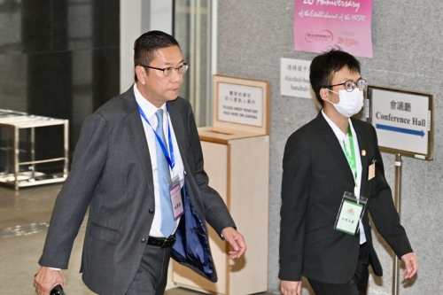 全國政協(xié)常委施榮懷。 劉駿軒攝