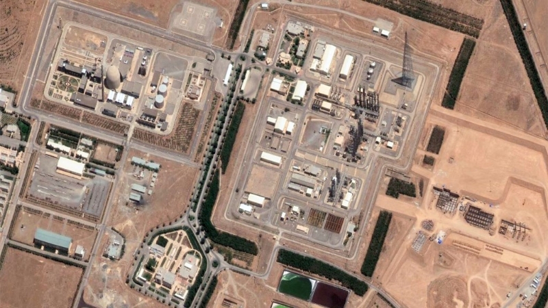 阿拉克重水反應(yīng)堆6月14日被擊中后的衛(wèi)星圖。 法新社