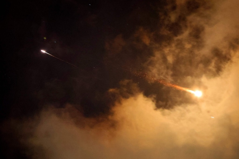 伊朗宣布對以色列發(fā)起“真實承諾-3”行動第17輪打擊，發(fā)射25枚彈道導彈。