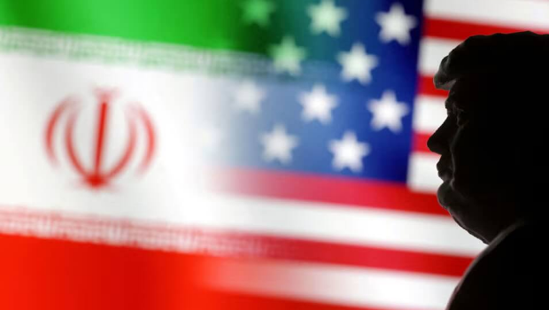 圖為伊朗國旗、美國國旗，以及美國總統(tǒng)特朗普3D列印模型。