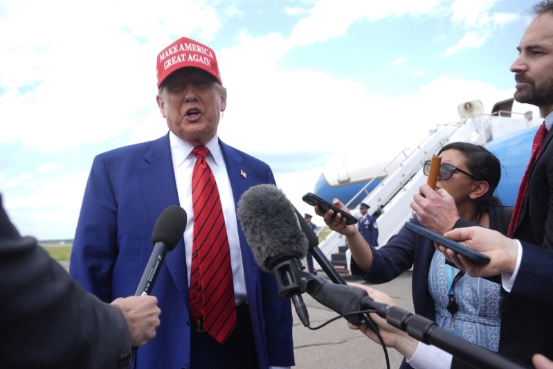 特朗普介入以伊沖突。