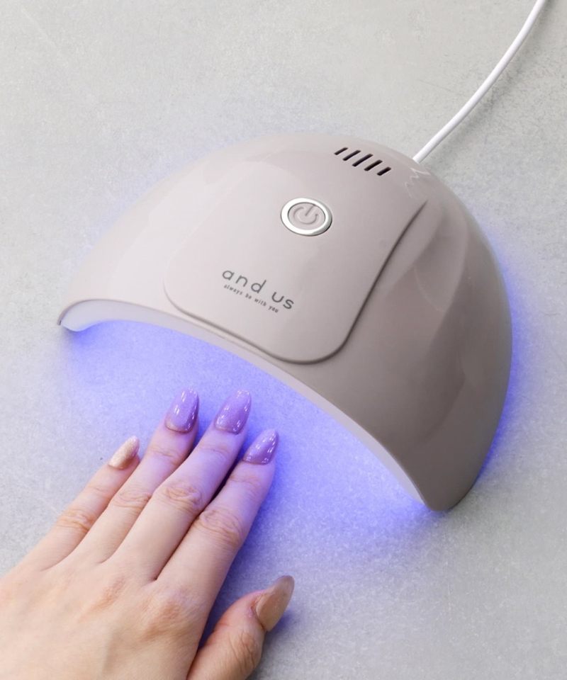 9. UV LED美甲燈