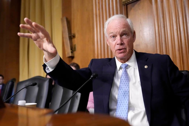 不贊成特朗普《大而美法案》的共和黨北卡參議員提里斯，宣布不競(jìng)選連任。 美聯(lián)社