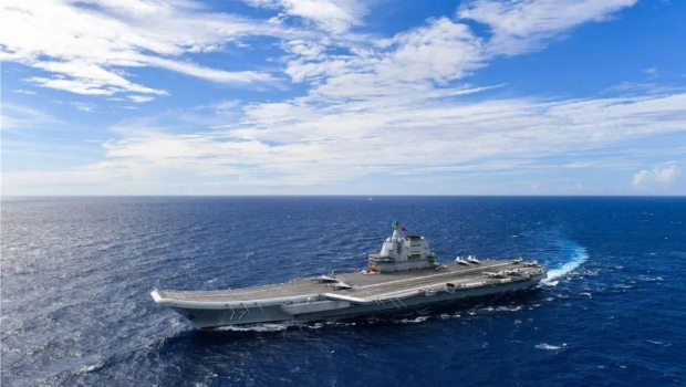 由航空母艦山東艦，導彈驅(qū)逐艦延安艦、湛江艦，導彈護衛(wèi)艦運城艦組成的海軍艦艇編隊，將于7月3日至7日訪港