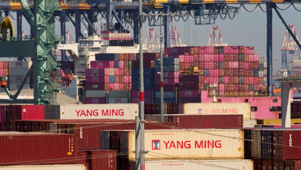 特朗普關稅｜貨柜停放在洛杉磯港。