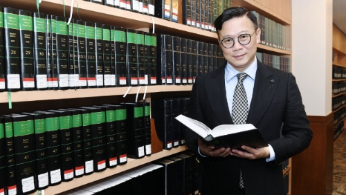 今屆政府上任三周年，律政司副司長(zhǎng)接受《星島》等媒體專(zhuān)訪時(shí)，表示過(guò)去三年最難忘是處理23條立法。 何君健攝