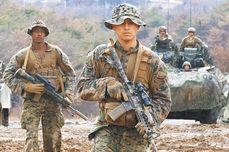 美國海軍陸戰(zhàn)隊員 美國海軍陸戰(zhàn)隊員