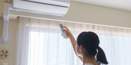 醫(yī)生提醒：空調(diào)房進(jìn)出慎防中暑、心梗，3招助安全降溫