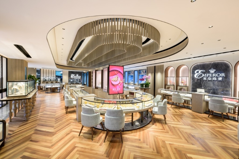 英皇鐘表珠寶公布截至6月底止中期業(yè)績，凈利潤增加4.9%至1.94億元。