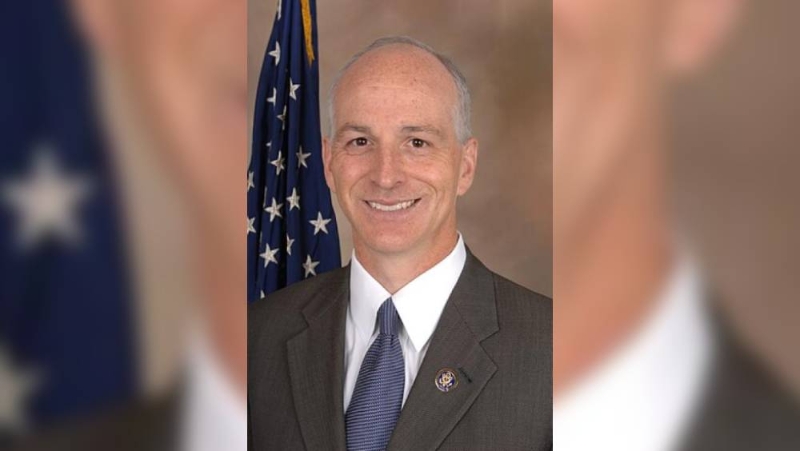 代表團(tuán)由華盛頓州眾議員史密斯（Adam Smith）組織。