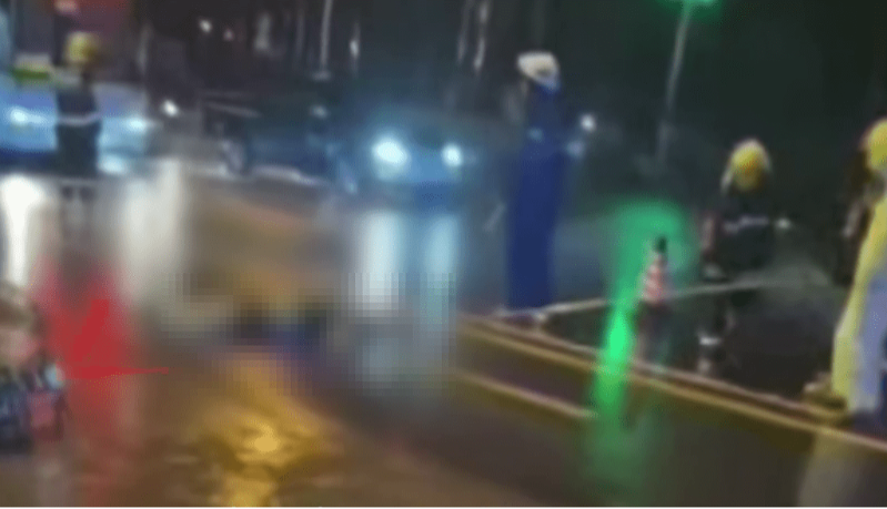 廈門一男子因暴雨天路燈漏電觸電身亡。