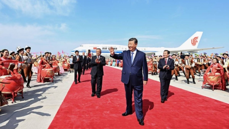 習近平下午抵達新疆