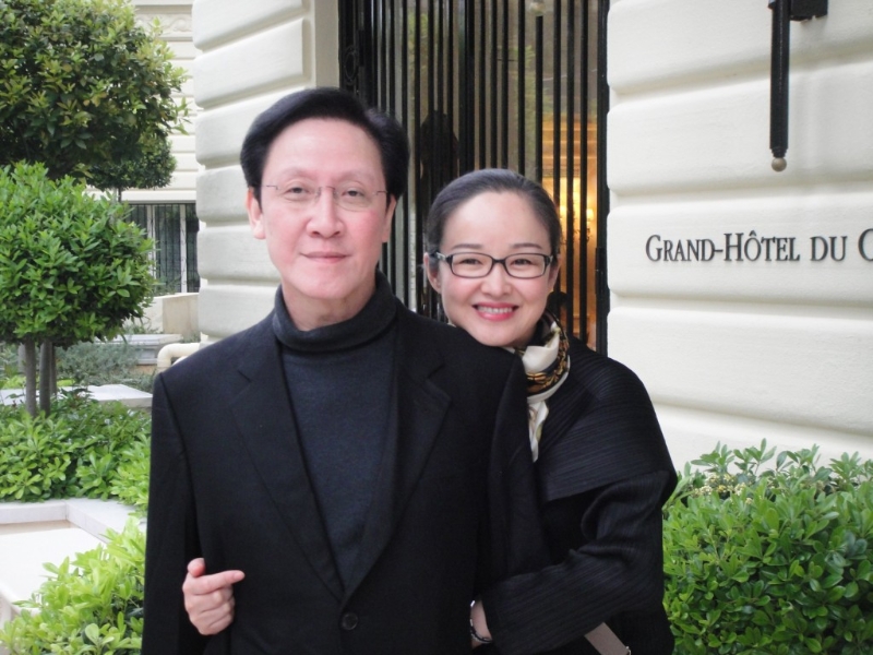 端木櫻子與向華勝當(dāng)年非常恩愛(ài)。