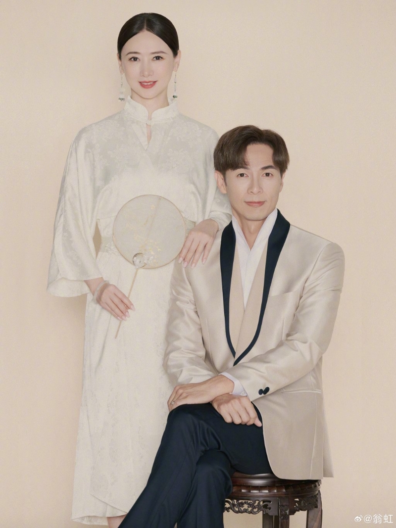 翁虹于2007年再婚，嫁百體健康科技集團(tuán)擔(dān)任總裁劉冠廷。