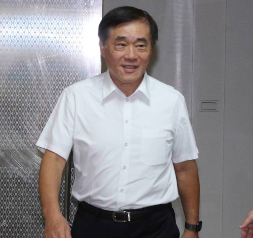 國(guó)民黨主席選舉結(jié)果18日出爐，由候選人鄭麗文當(dāng)選，候選人郝龍斌也發(fā)表談話。