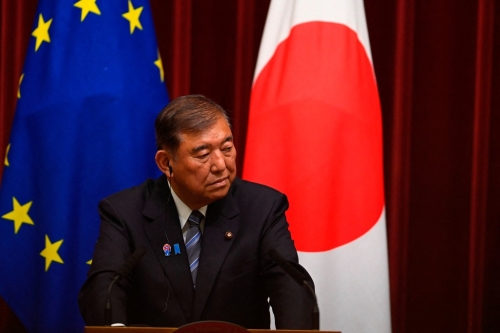 石破茂執(zhí)政386天后，周二早上率內(nèi)閣總辭。