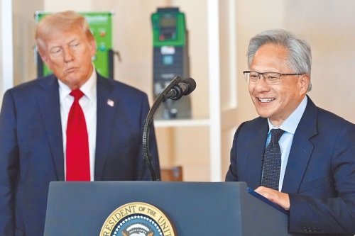 黃仁勛將蓋7座AI超級(jí)計(jì)算機(jī)