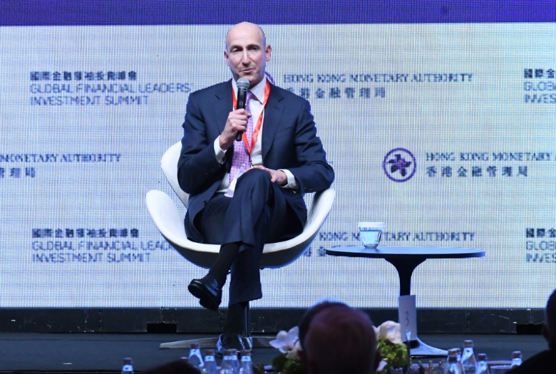 資本集團總裁兼行政總裁Mike Gitlin警告，資本市場短期估值存在很大挑戰(zhàn)。