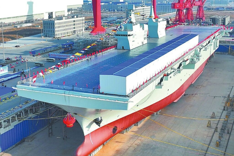 大陸自主研制建造的076兩棲攻擊艦在上海滬東造船廠下水，命名為“四川艦”，舷號(hào)51