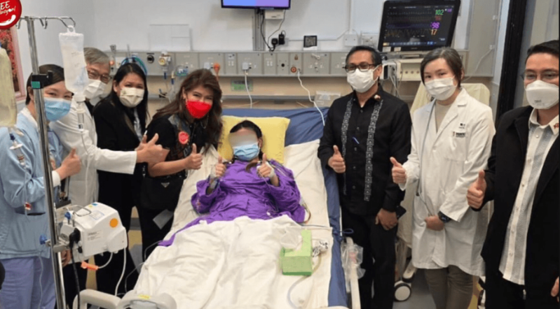 菲律賓參議員赴醫(yī)院探望