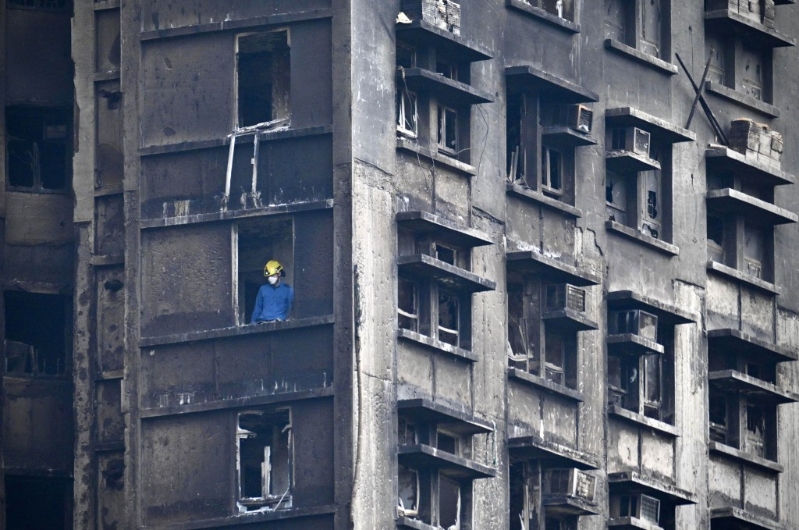 大埔宏福苑發(fā)生五級(jí)大火。