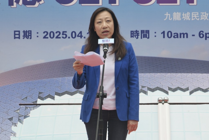 民政事務(wù)總署署長(zhǎng)杜潔麗。