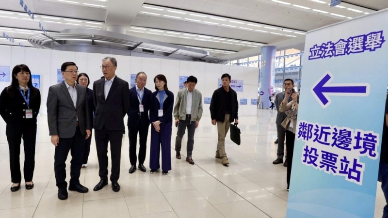 李家超視察港珠澳大橋鄰近邊境投票站