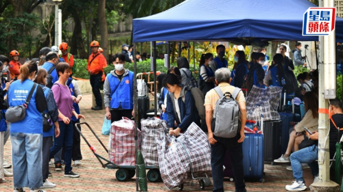 房署巡5屋苑揭部分棚架有雜物