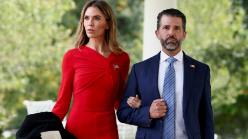 47歲小特朗普?qǐng)?bào)喜