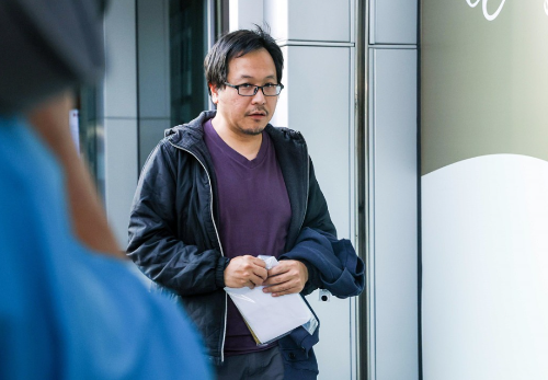 徐滿柑離開廉署總部。