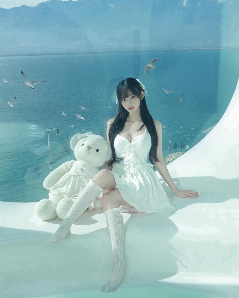 網(wǎng)紅“七七”