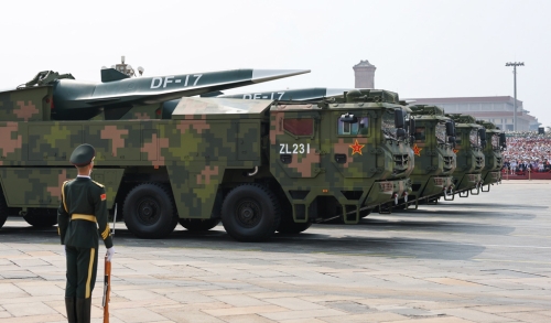 東風(fēng)-17導(dǎo)彈。