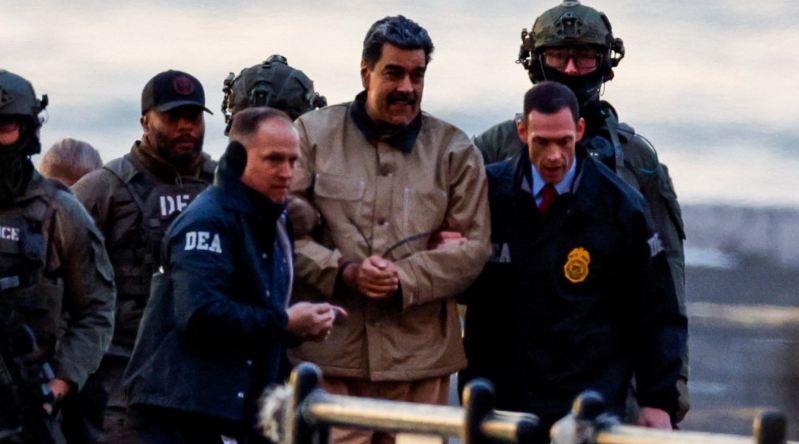 馬杜羅戴上手銬，由直升機送往紐約法庭