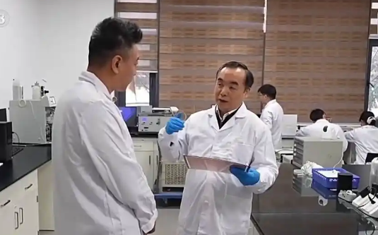 為航天器提供電力保障！中國(guó)成功研發(fā)疊層柔性太陽能電池