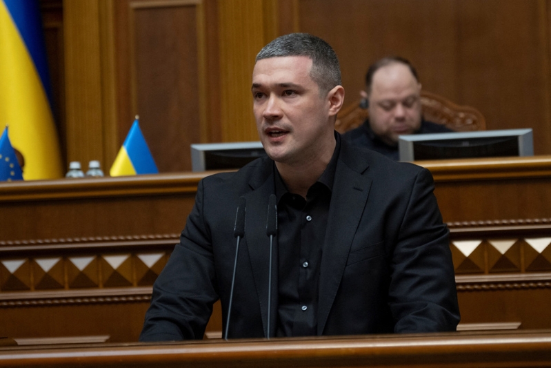 烏克蘭新任國防部長費(fèi)奧多羅夫14日在國會發(fā)表談話