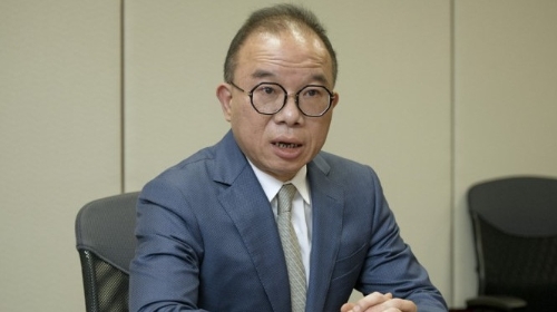 政制及內(nèi)地事務(wù)局局長(zhǎng)曾國衛(wèi)。