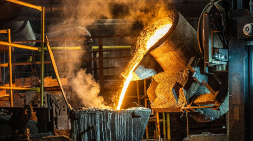 內(nèi)地金屬貿(mào)易商據(jù)報(bào)損失逾10億 內(nèi)地金屬貿(mào)易商據(jù)報(bào)損失逾10億