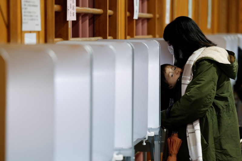 2026-02-07T233502Z_1364083379_RC2BHJAB4NV5_RTRMADP_3_JAPAN-ELECTION 2026-02-07T233502Z_1364083379_RC2BHJAB4NV5_RTRMADP_3_JAPAN-ELECTION