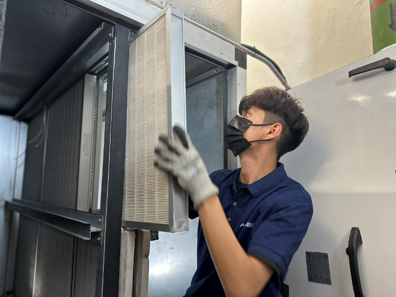 東亞銀行積極邁向低碳轉(zhuǎn)型2 東亞銀行積極邁向低碳轉(zhuǎn)型2