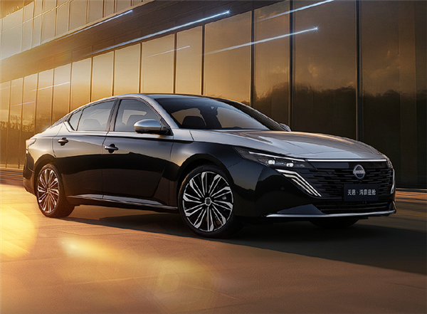 東風(fēng)日產(chǎn)高管炮轟廣汽豐田抄襲宣發(fā):不能說相似只能說一模一樣