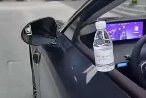 因加速、倒放宣傳視頻引發(fā)爭議 兩家鴻蒙智行用戶中心公開致歉